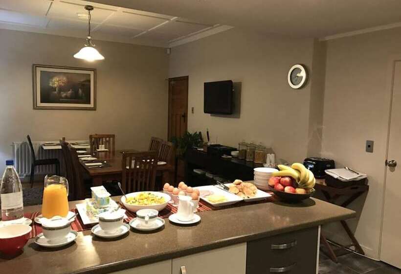 اتاق استاندارد با سرویس بهداشتی مشترک, Lakes Lodge Rotorua