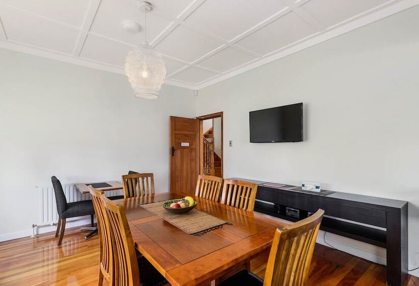 스탠다드 룸 공동 욕실, Lakes Lodge Rotorua