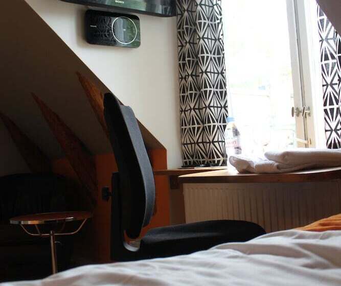 标准单人间, Magles Smiley Inn