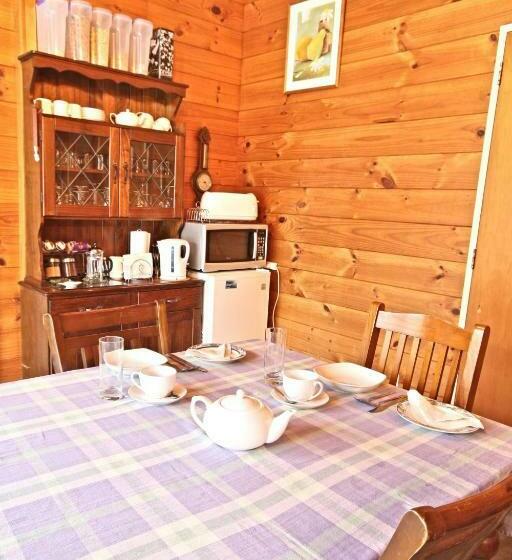 חדר סטנדרט, Tony S Lodge