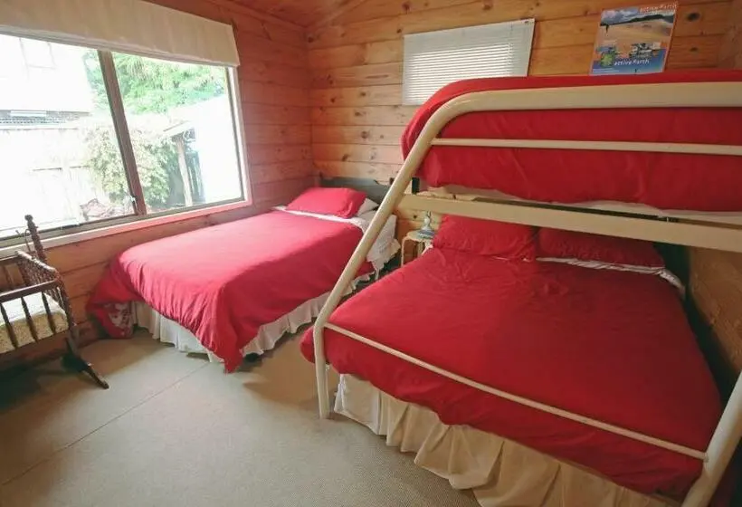 Deluxe-perhehuone, Tony S Lodge