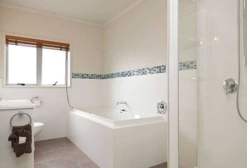 2ベッドルームアパートメント, Beechtree Motel