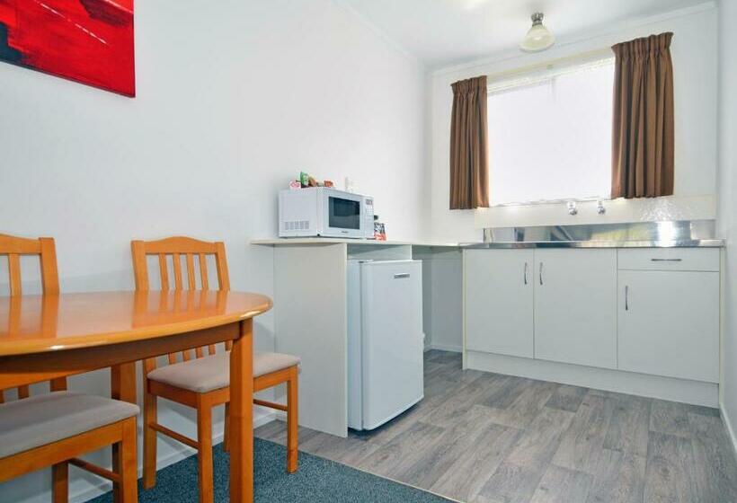 חדר פרמיום, Celtic Motel