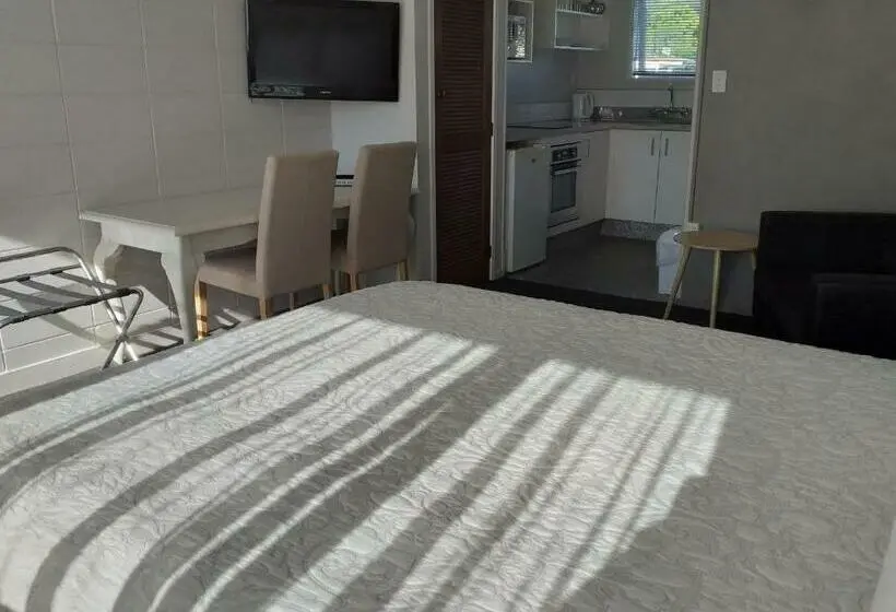 キングサイドベッドのスタンダードワンルーム, Continental Motel