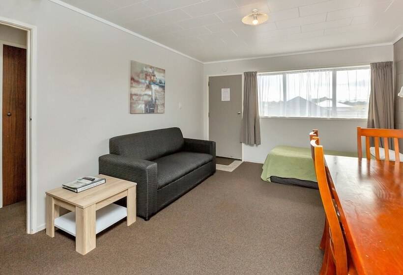 침실 2개 아파트, Continental Motel