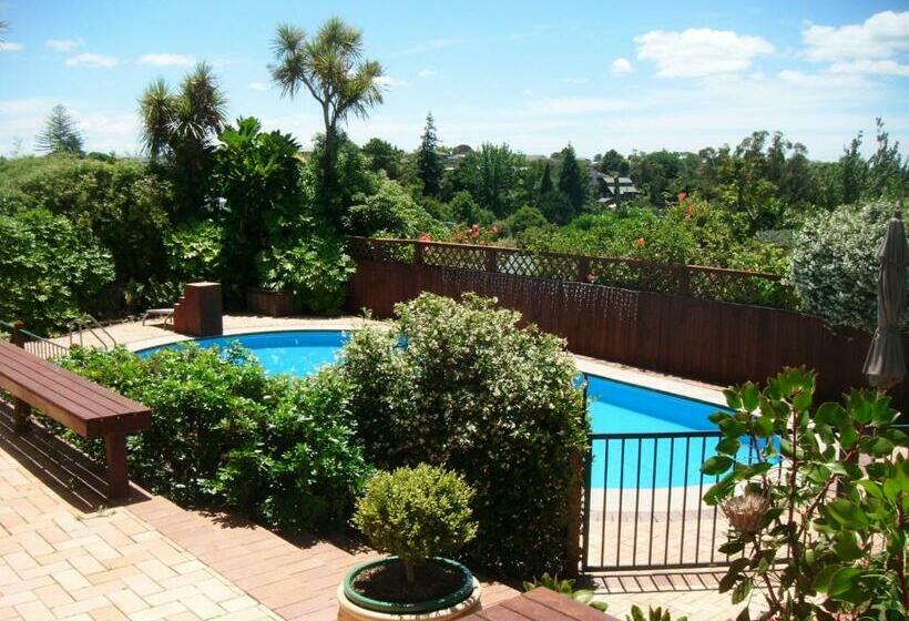 스탠다드 룸 풀장 전망, Grange Harbour View B&b