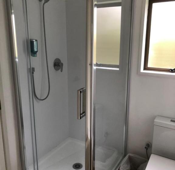 スタンダードスタジオ, Half Moon Bay Motel