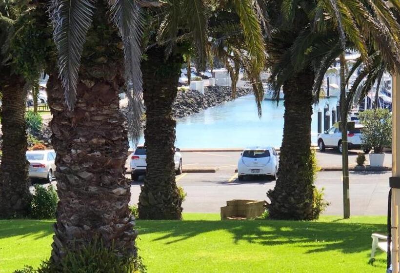 2ベッドルームアパートメント, Half Moon Bay Motel