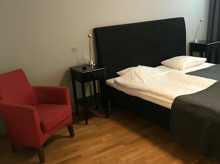 חדר סטנדרט, L Gustaf