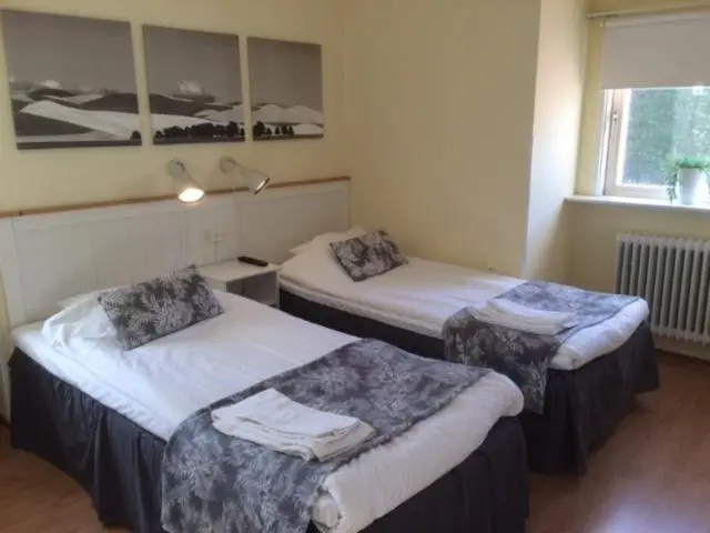 Standard Kolmen Hengen Huone, L Paradis