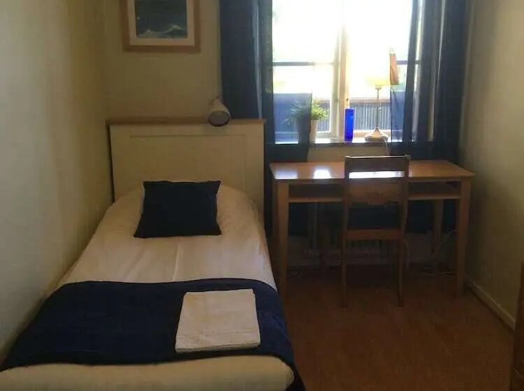 Standard Yhden Hengen Huone, L Paradis