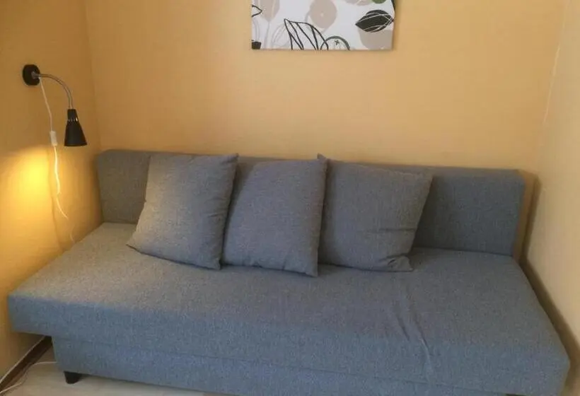 Standard Kolmen Hengen Huone, L Paradis