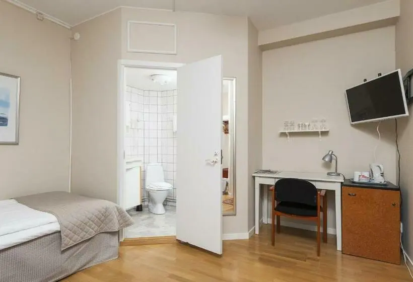 Standard Yhden Hengen Huone, L Strandvillan B&b