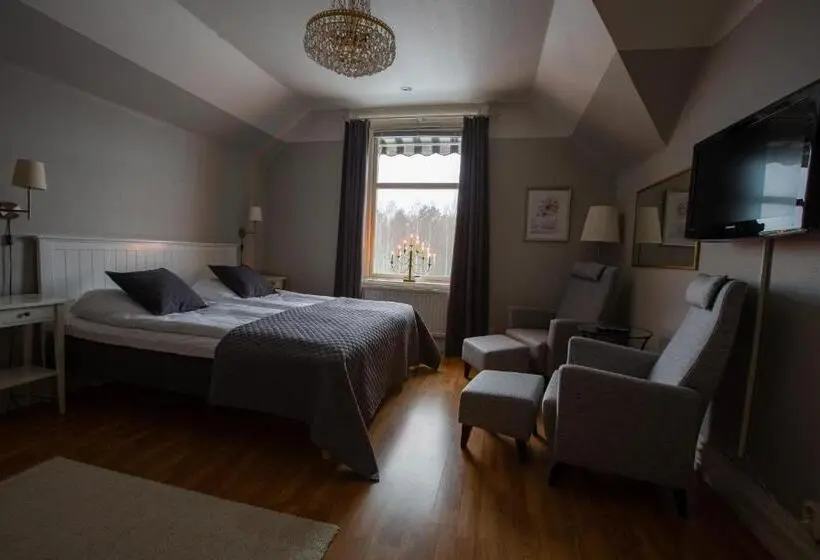 Standard Kolmen Hengen Huone, L Strandvillan B&b