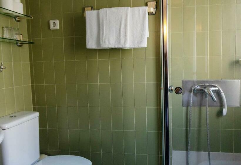 اتاق استاندارد سه نفره, Sao Nicolau