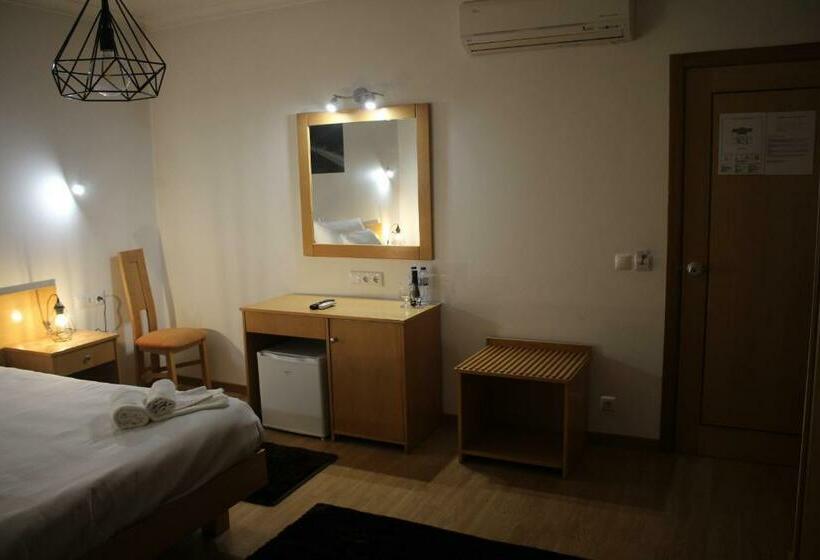 غرفة قياسية, Solar Da Charneca