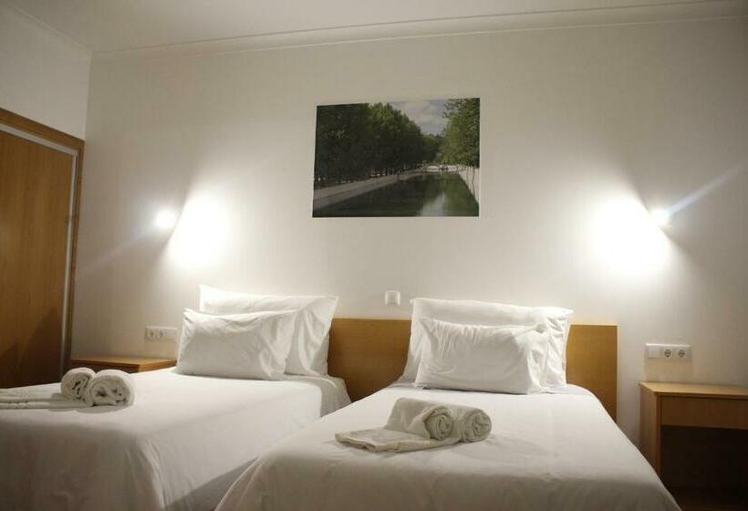 غرفة قياسية, Solar Da Charneca