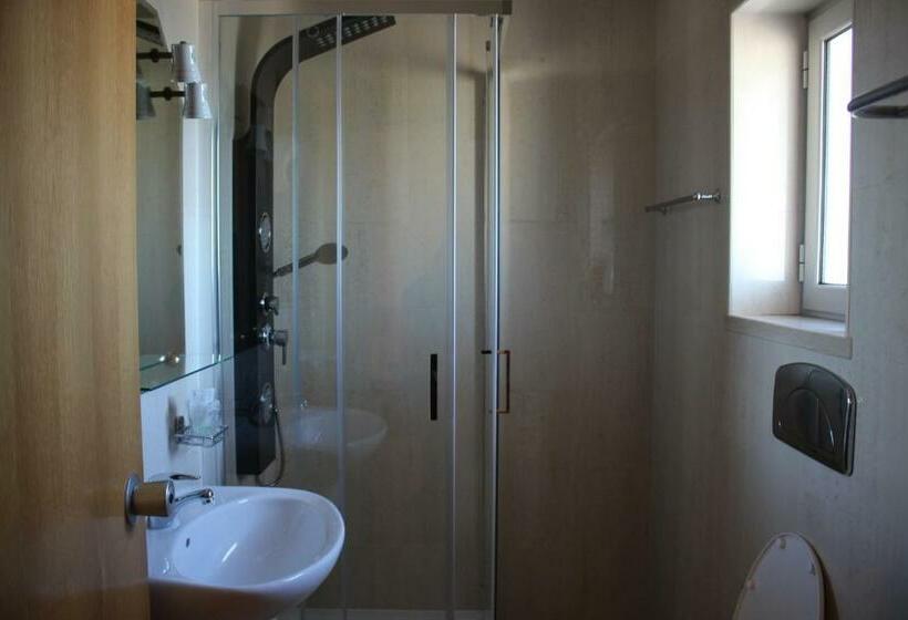 غرفة قياسية فردية, Solar Da Charneca