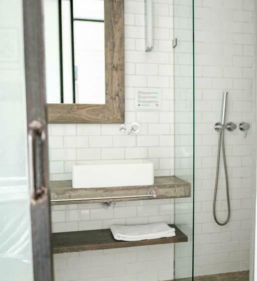 标准间, Surfers Lodge Peniche