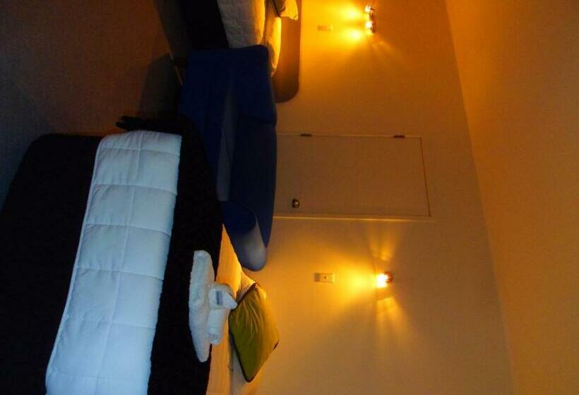 استودیوی استاندارد, Kapiti Lindale Motel And Conference Centre