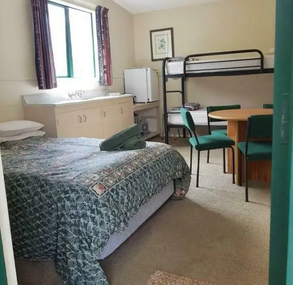 Superior-bungalow, Kiwi Park Motels