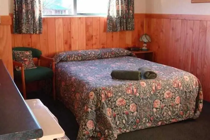 Superior-mökki 1 Makuuhuone, Kiwi Park Motels