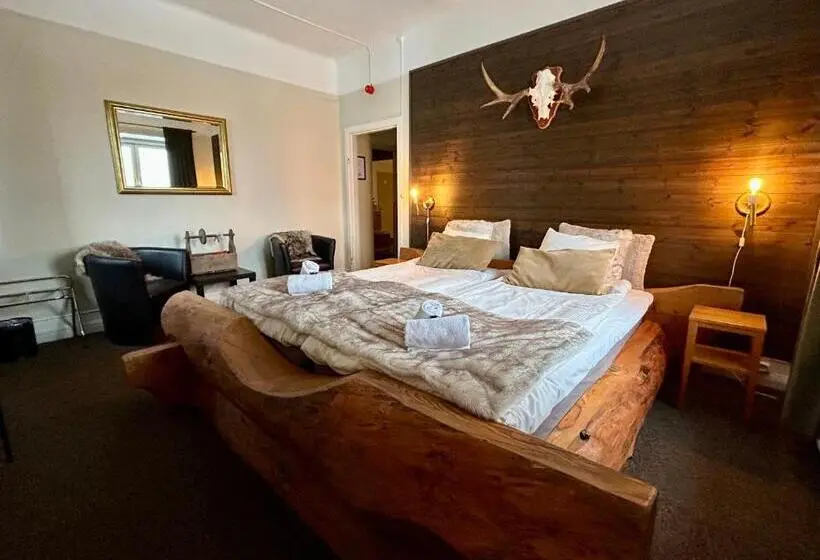 Standard Neljän Hengen Huone, Kungshaga Hotell