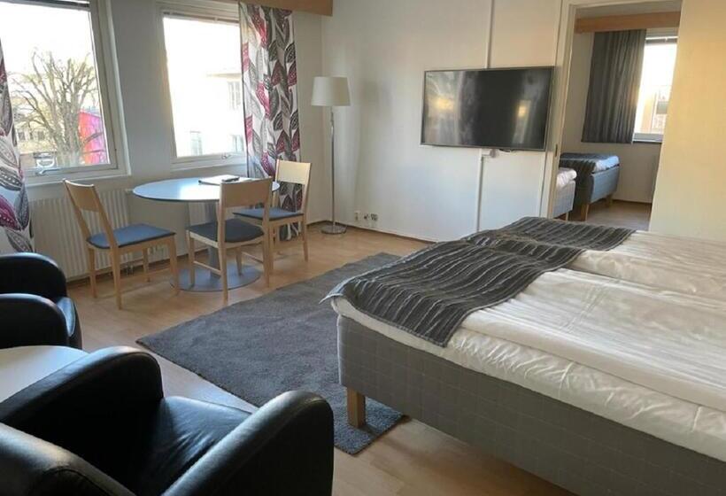 غرفة سوبيريور عائلية, Linköpings Cityhotell Och Vandrarhem