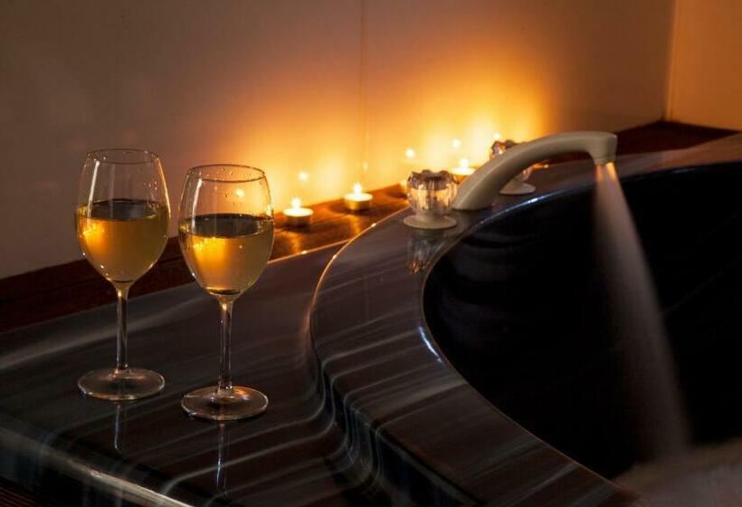 חדר סטודיו סטנדרד, Livingston Motel