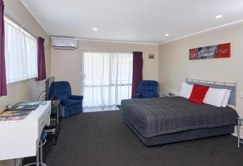 חדר סטודיו סטנדרד, Livingston Motel