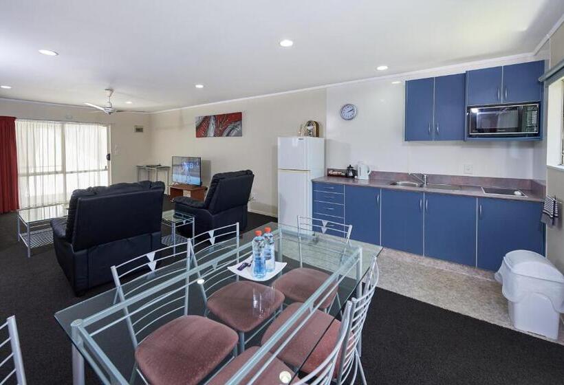Апартаменты 2 Спальни, Livingston Motel