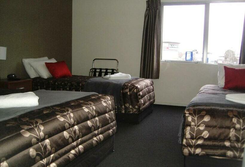 Standard Studio, Northpark Motel