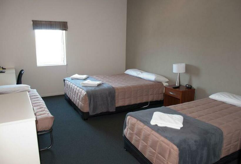 Standard Studio, Northpark Motel