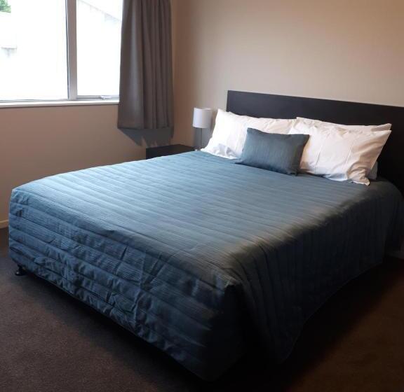 Superior Rum, Northpark Motel