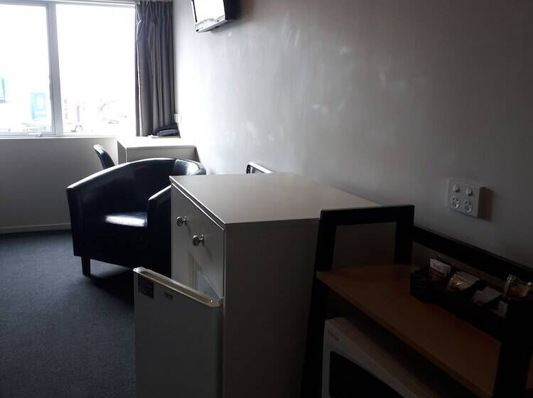 Familjestudio, Northpark Motel