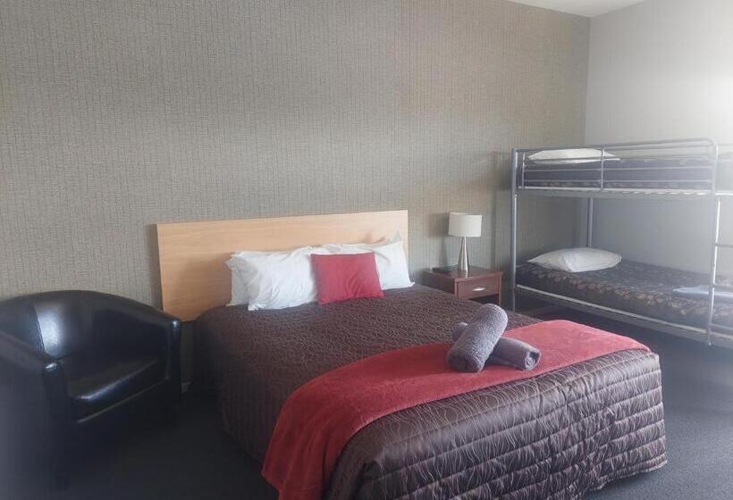 Familjestudio, Northpark Motel