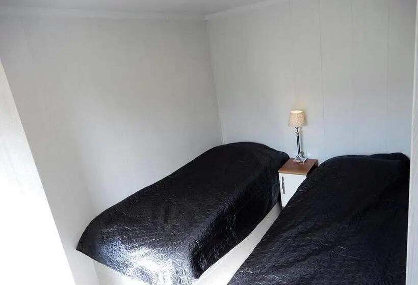 Talo 1 Makuuhuone, Karlstad Swecamp Bomstadbaden