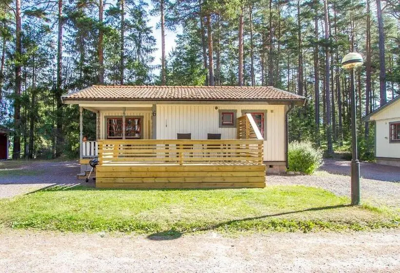 Talo 2 Makuuhuonetta, Karlstad Swecamp Bomstadbaden