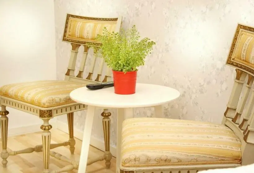 اتاق استاندارد با سرویس بهداشتی مشترک, Rut & Ragnars Vandrarhem