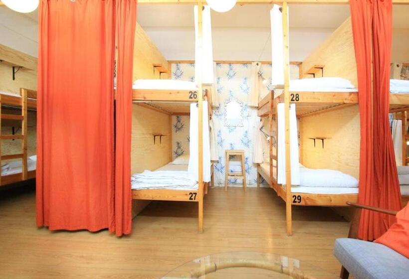 共用房间的床, Rut & Ragnars Vandrarhem