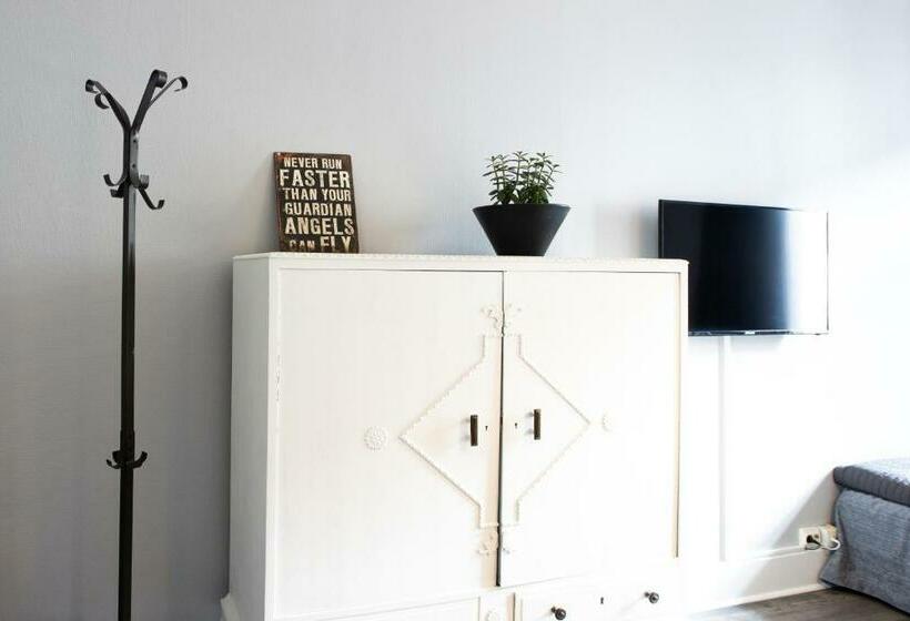 חדר משפחתי חדר אמבטיה משותף, Systrar & Bonor Bed And Breakfast