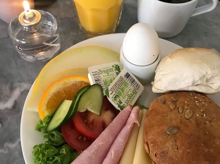 חדר משפחתי חדר אמבטיה משותף, Systrar & Bonor Bed And Breakfast