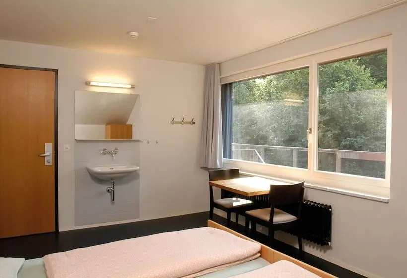 Standard Yhden Hengen Huone Jaettu Kylpyhuone, Baden Youth Hostel