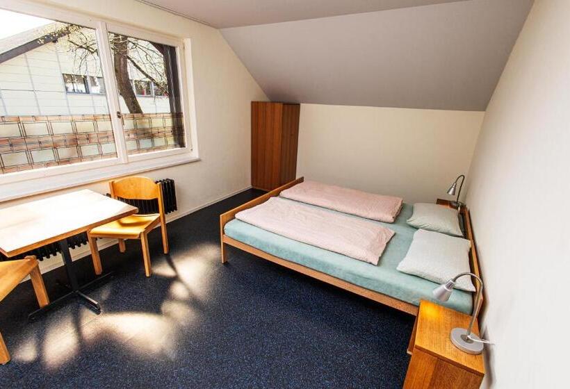 带共用浴室的标准房间, Baden Youth Hostel