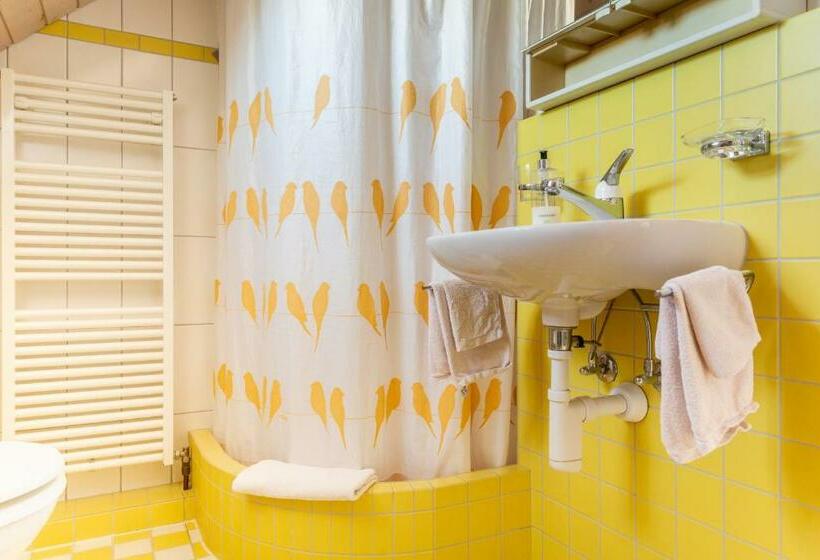 スタンダードルーム, Mybednbreakfast In Bottmingen