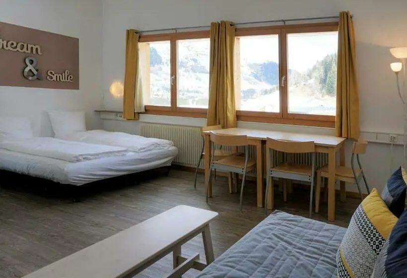 スタンダードスタジオ, Shima Davos