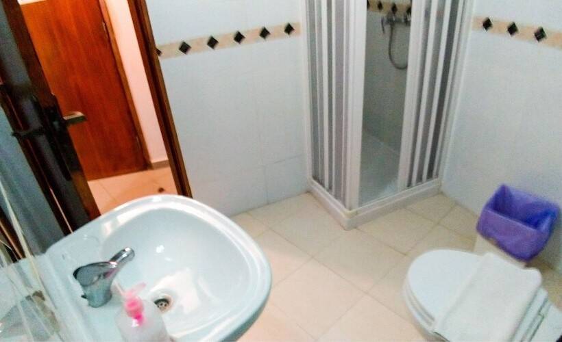 غرفة قياسية ثلاثية, E Nove Lounge Hostel Caffe