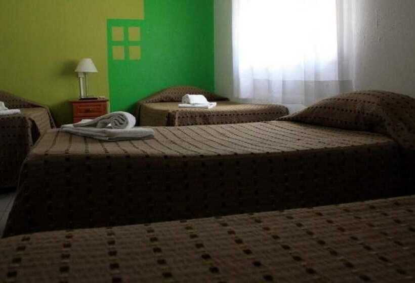 غرفة قياسية رباعية, E Nove Lounge Hostel Caffe