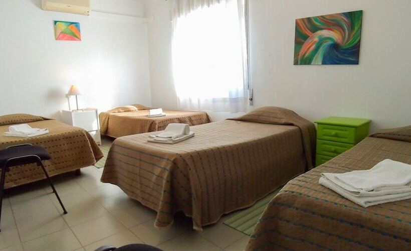 غرفة قياسية رباعية, E Nove Lounge Hostel Caffe