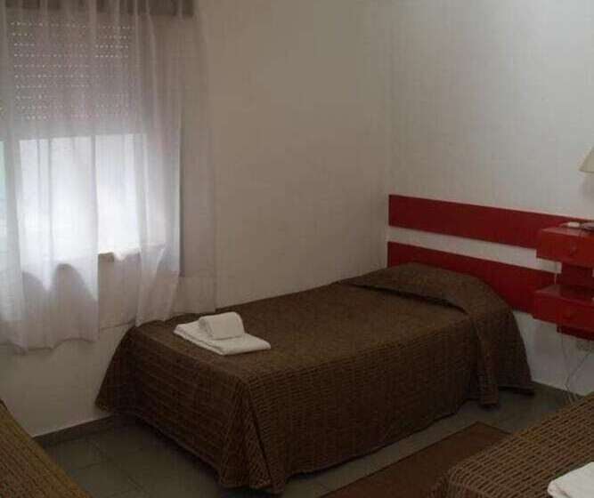 غرفة قياسية ثلاثية, E Nove Lounge Hostel Caffe